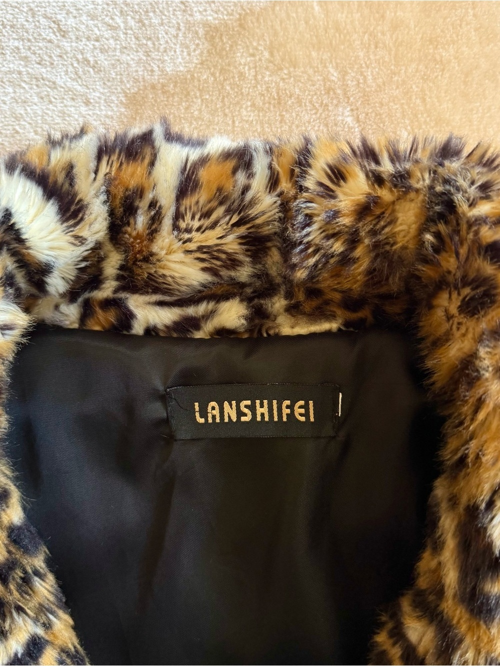 Vintage Y2K Leopard Faux-Fur Coat - Picture 6 of 8